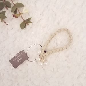 Elly Preston Braided Pearl Cluster Bracelet